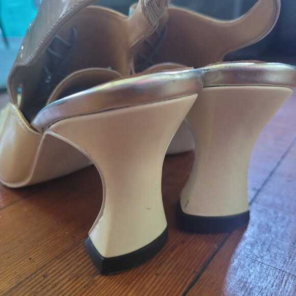 John Fluevog Faraday Colourblock Cut-Out Pump, sz 7 - Picture 5 of 13